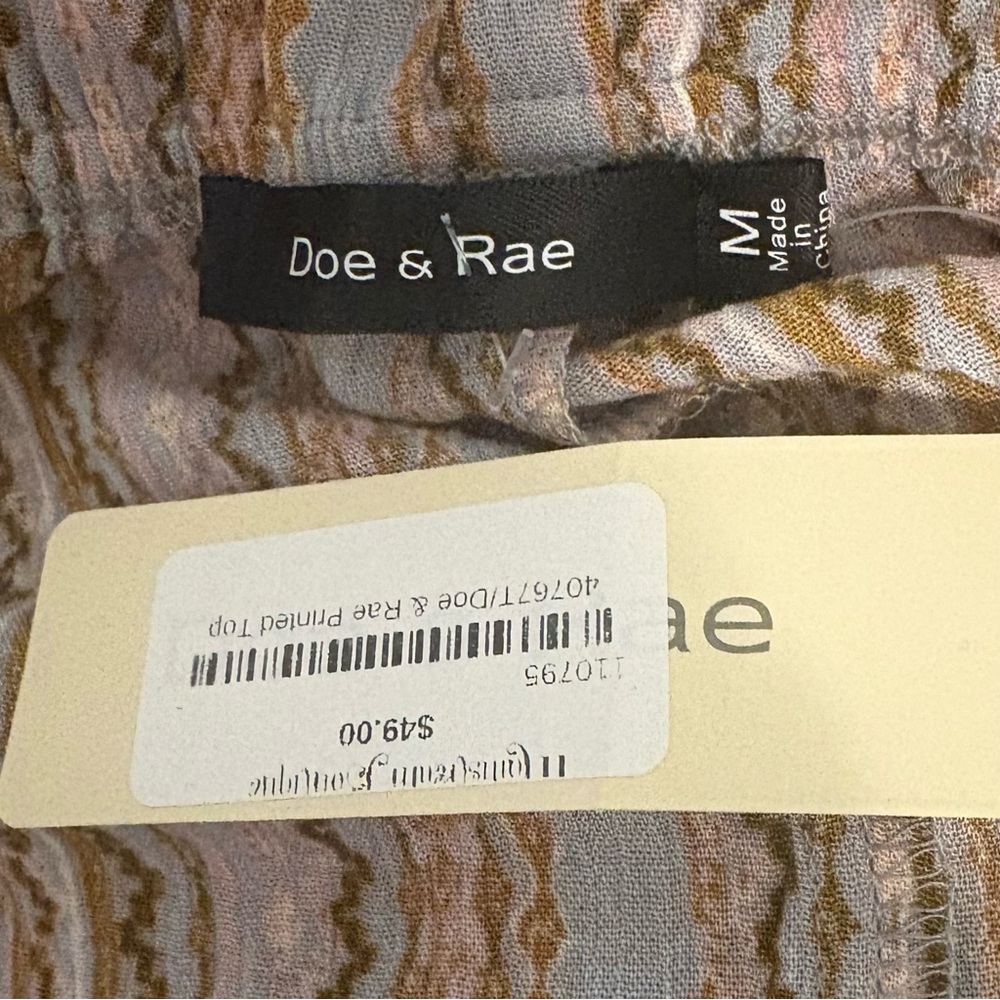 Doe & Rae Top - Picture 5 of 10